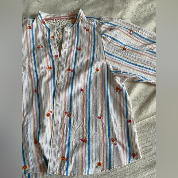 Anthropologie buttondown - Picture 3 of 6